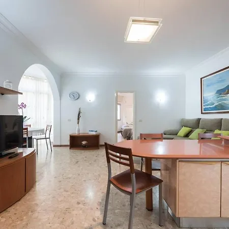 Apartamento Vacacional Bech Las Canteras * Las Palmas de Gran Canaria